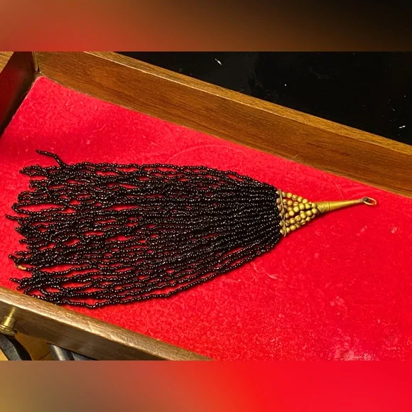 Antique Victorian jet glass seed bead tassel,bronze beads/hanger - Picture 9 of 9